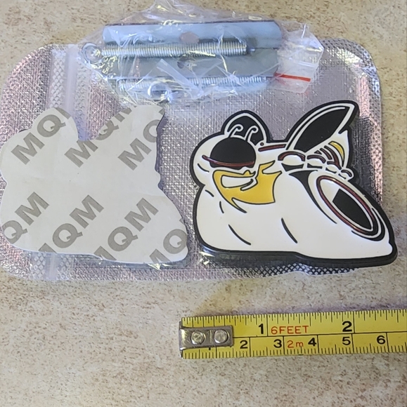 One Scat pack Super Bee badge emblem approx 3.5".MANY other scat pack em… - Picture 1 of 3